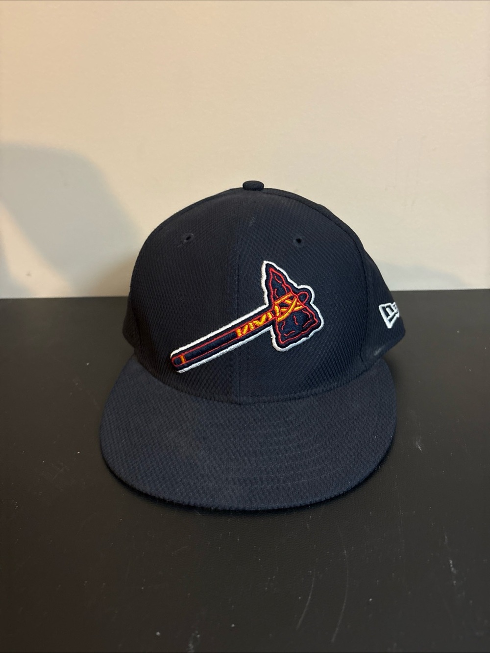 New Era Navy Atlanta Braves Tomahawk Fitted Cap